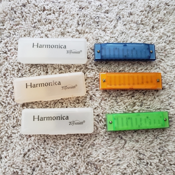 Music Together books and CDs with instruments - Picture 8 of 10